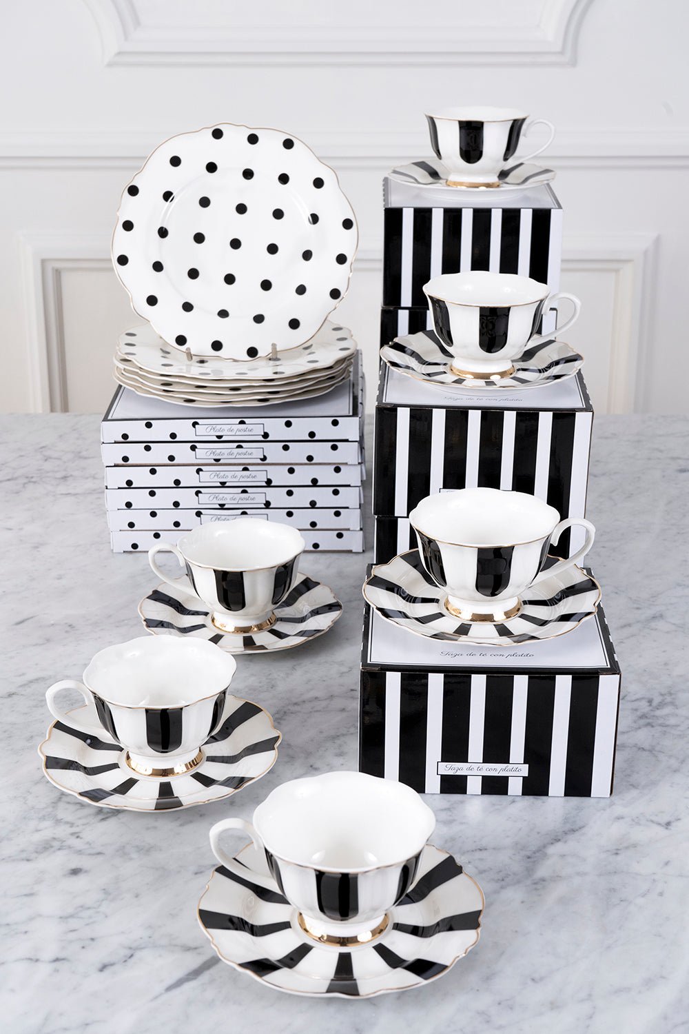 Tea Time - Cristina Oria