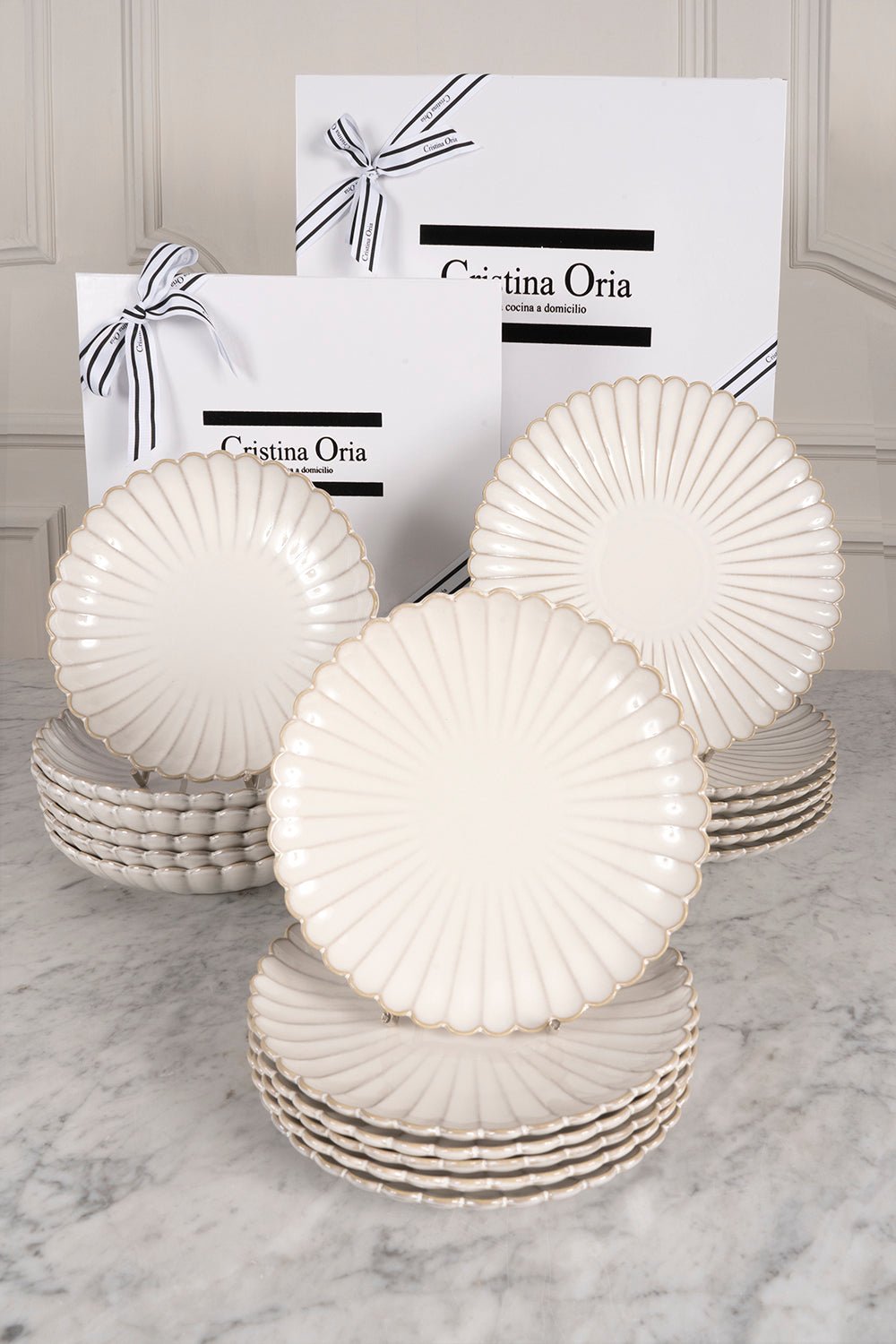 Vajilla Blanca Flor - Cristina Oria