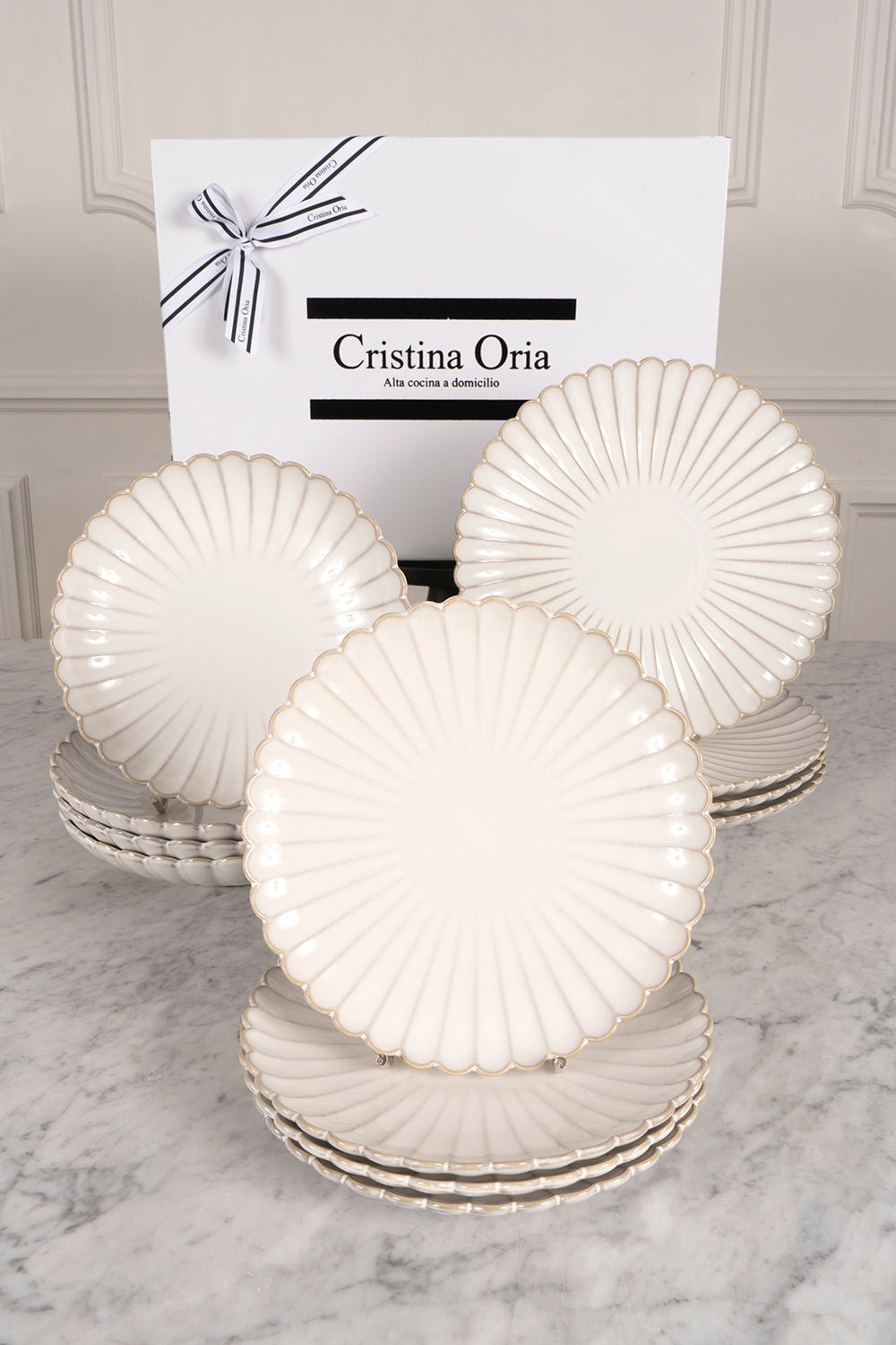 Vajilla Blanca Flor - Cristina Oria