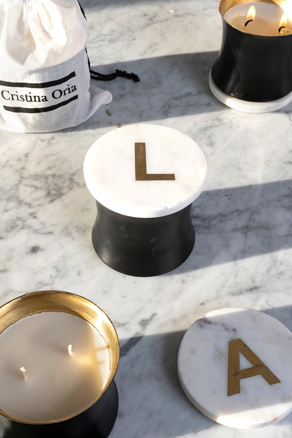 Velas Con Tapa De Mármol Iniciales - Cristina Oria
