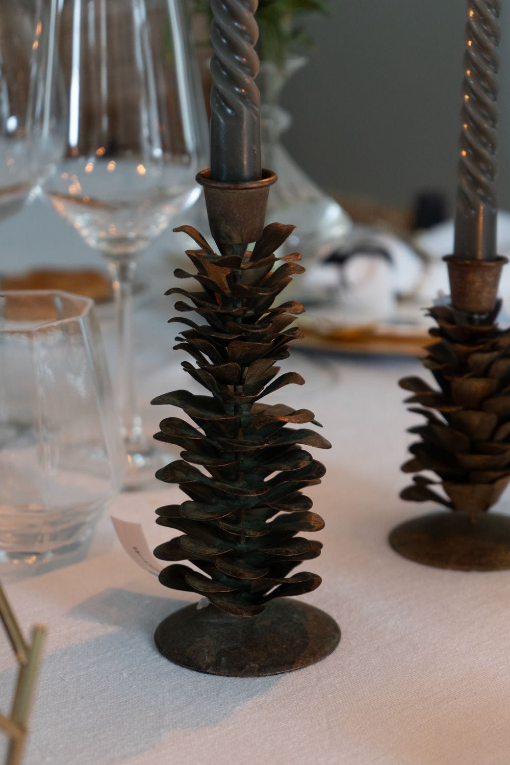 Candelabro Con Diseño De Pino Verde Y Dorado De Metal Pequeño - Cristina Oria