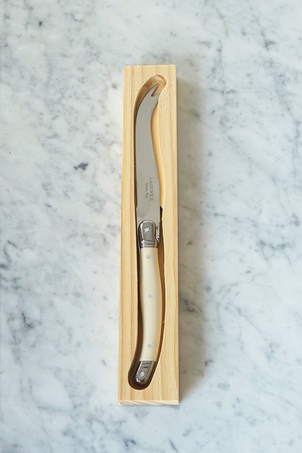 Cuchillo Queso Blanco Laguiole Co En Caja De Madera - Cristina Oria