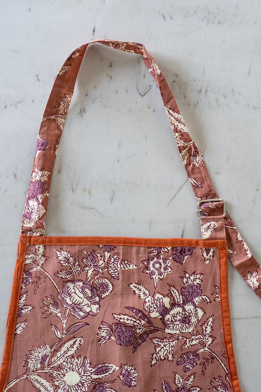 Delantal Kavita - Cristina Oria