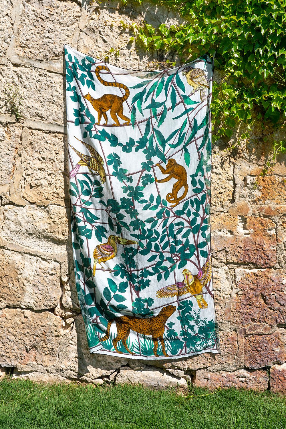 Pañuelo Con Estampado Selva Tropical - Cristina Oria