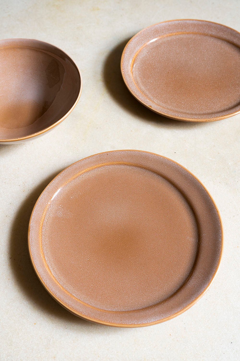 Plato De Postre De Gres Con Diseño Irregular - Cristina Oria