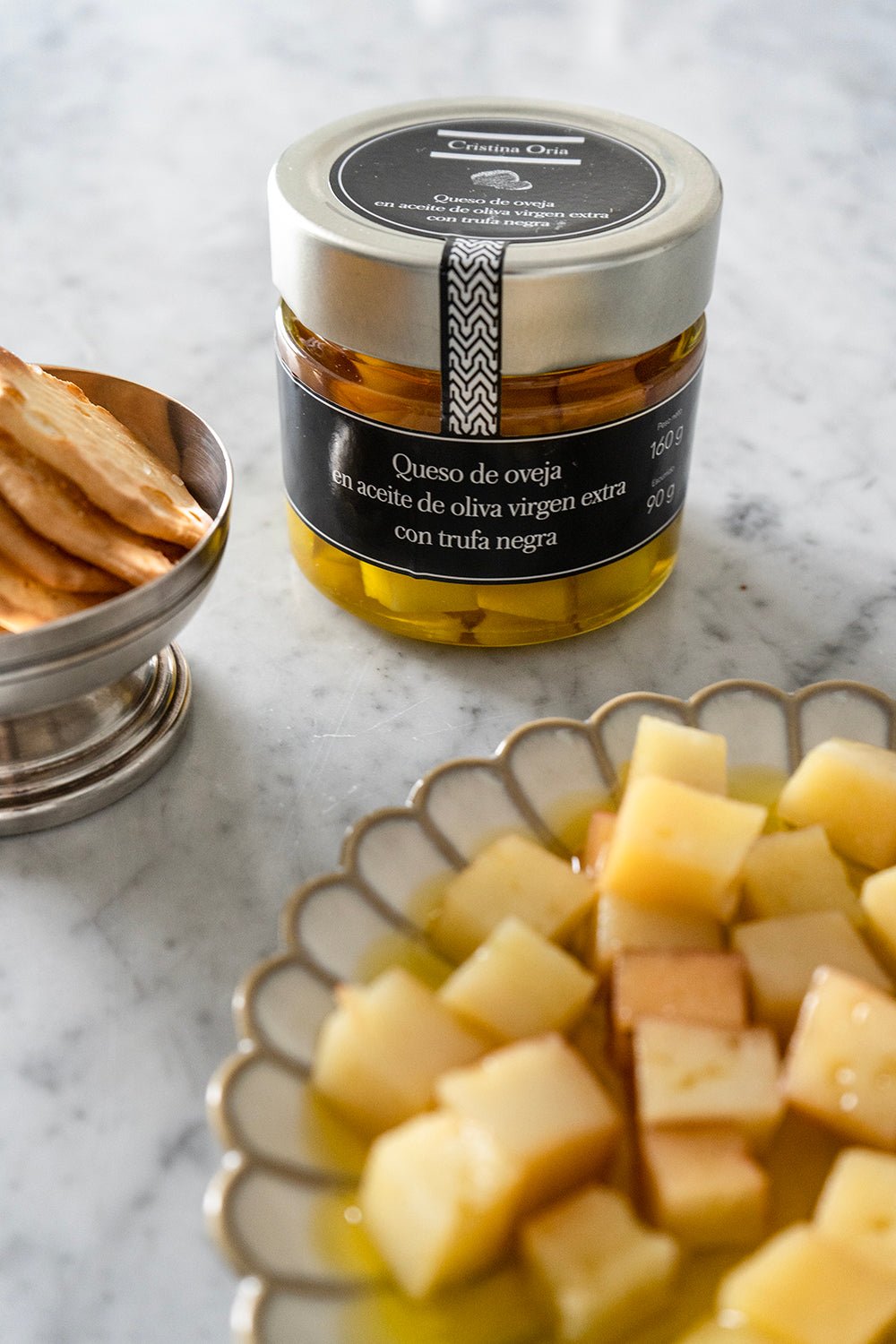 Queso De Oveja En Aceite De Oliva Virgen Extra Con Trufa Negra 160G - Cristina Oria