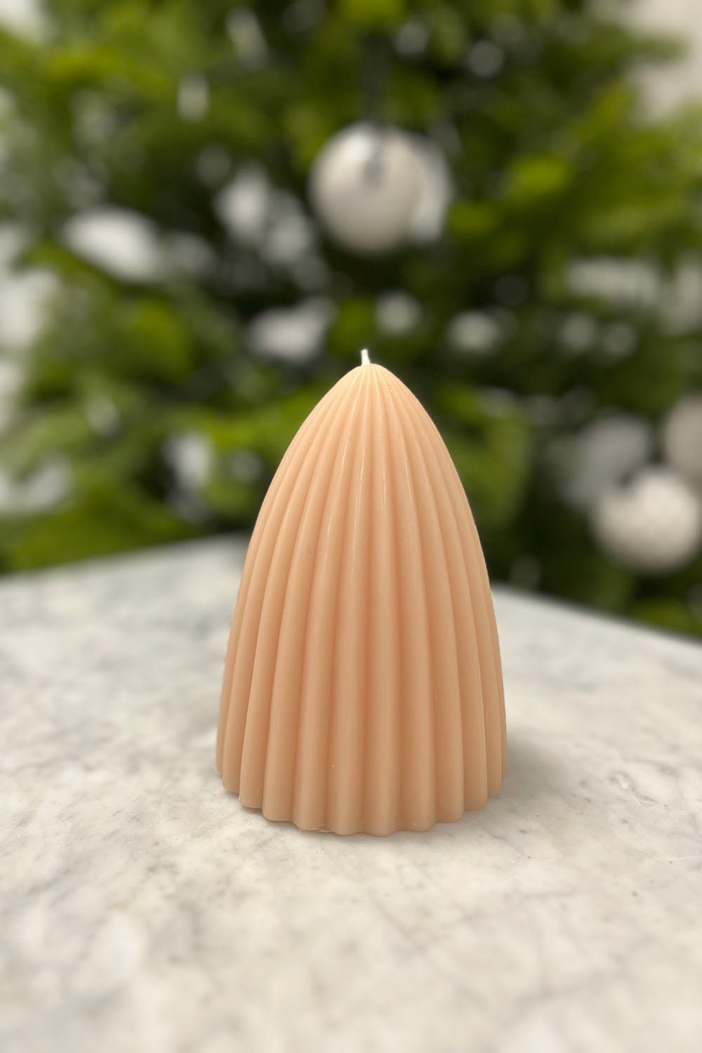 Vela Forma Cono Con Relieve - Cristina Oria