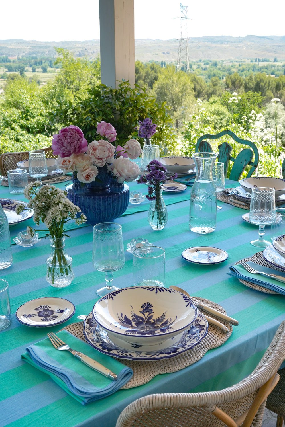 Mesa Azul: Verano A Todo Color