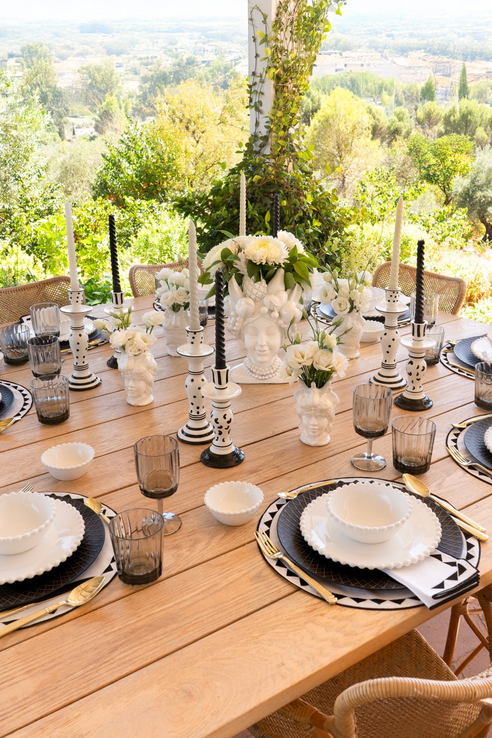 Vajilla De Porcelana Con Diseño De Bolitas