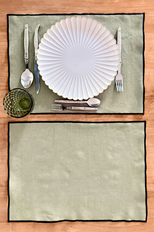 Individual De Lino Impermeable Verde Con Borde Negro