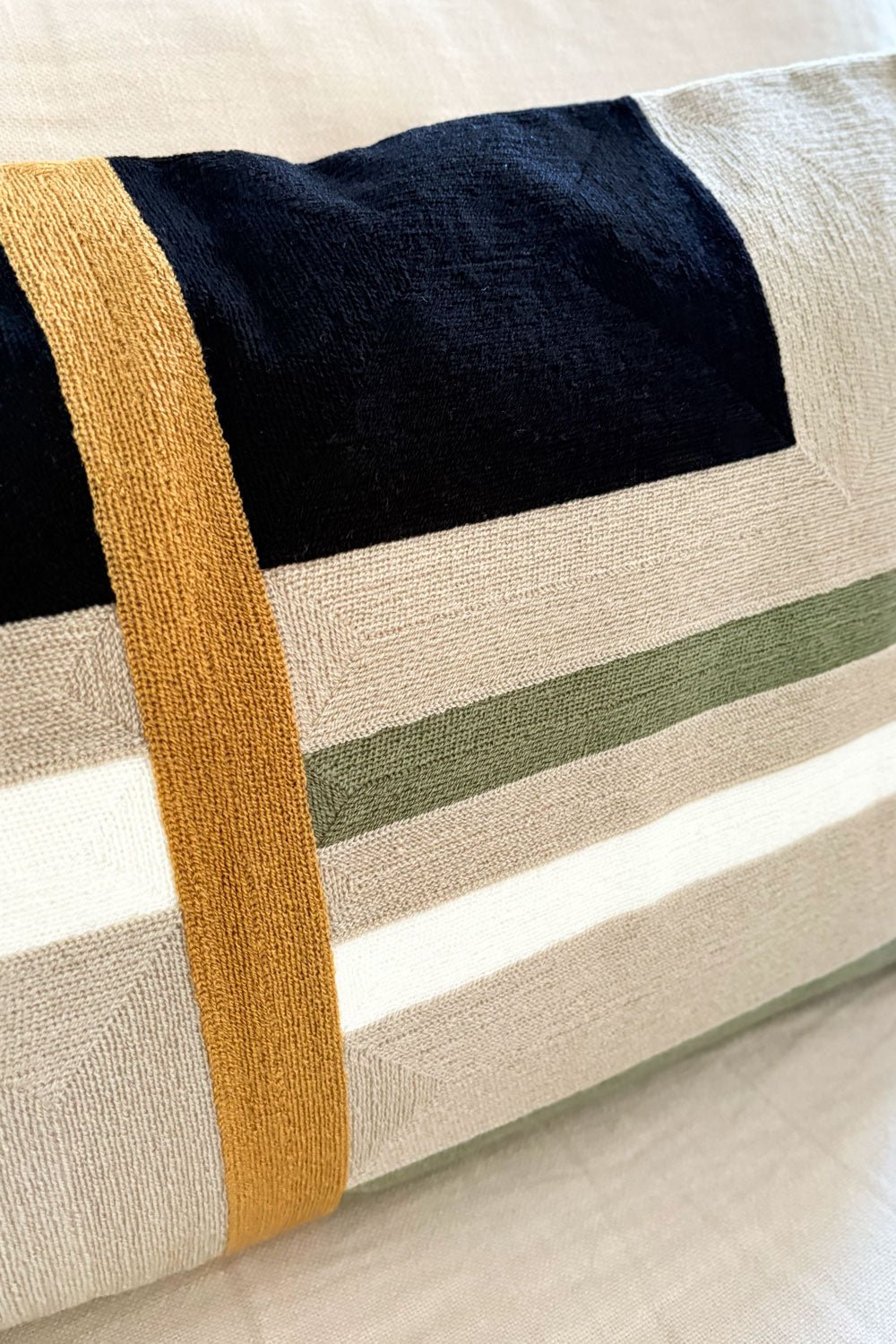 Detalle Cojín Arizona De Algodón Rectangular Cristina Oria 