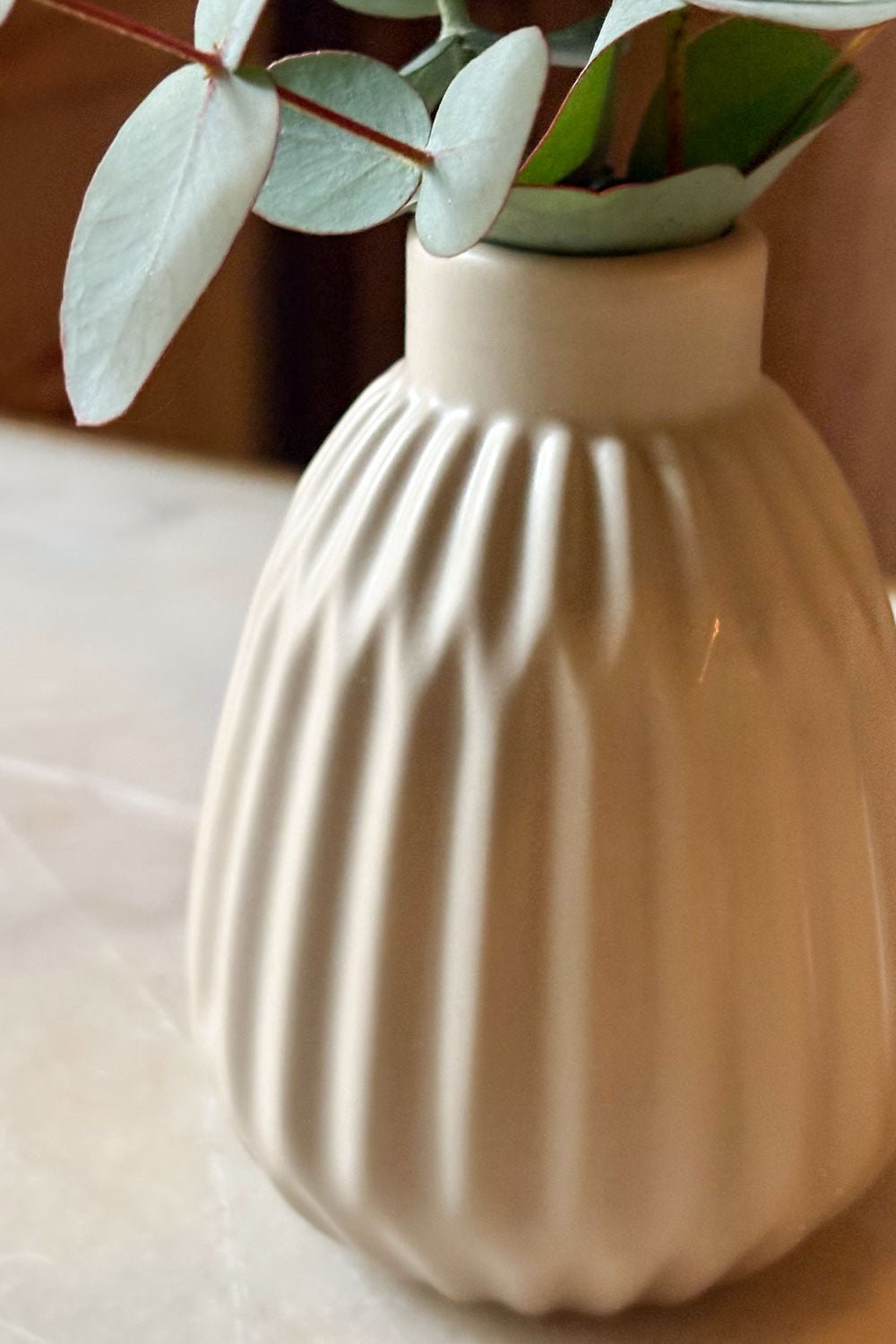 Vaso de porcelana bege