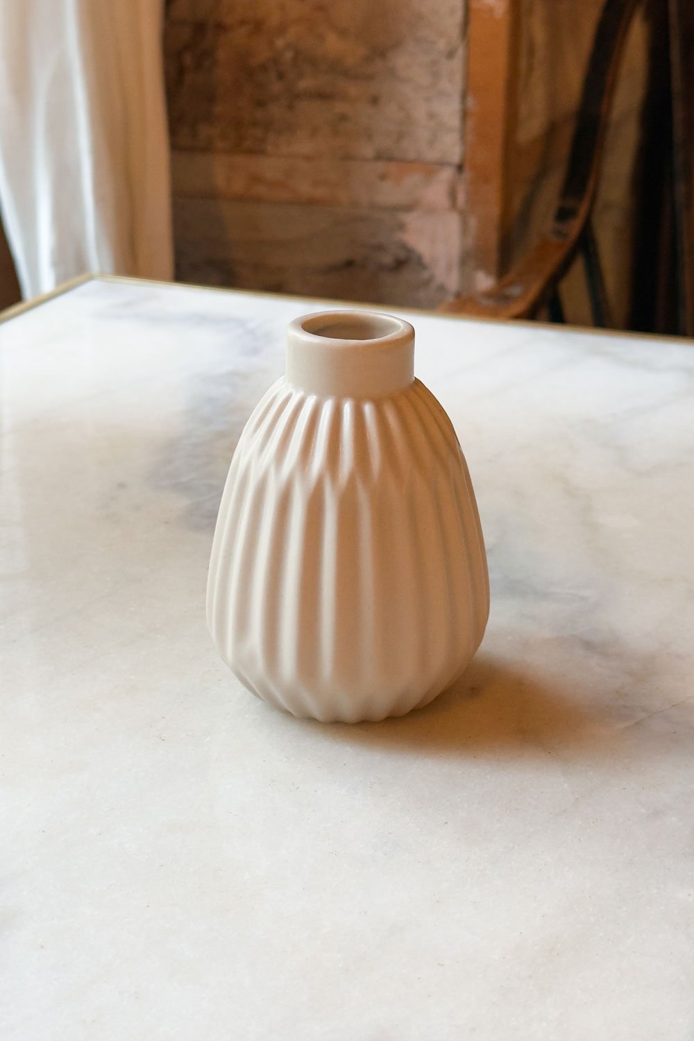 Jarrón De Porcelana Beige Nube Cristina Oria 