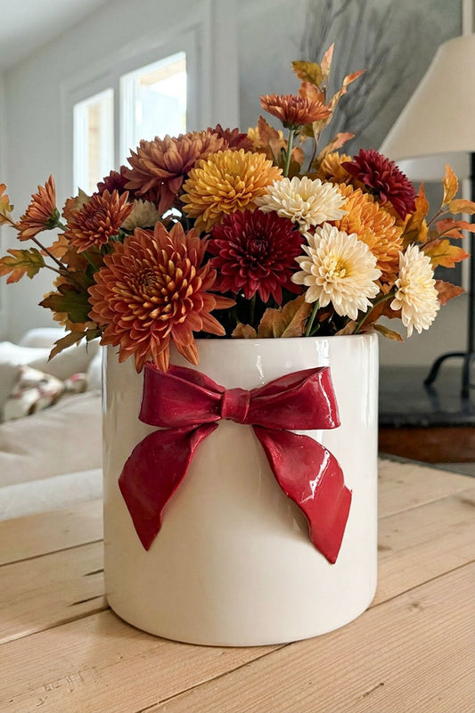 Jarrón De Porcelana Blanco Con Lazo Rojo Cristina Oria 