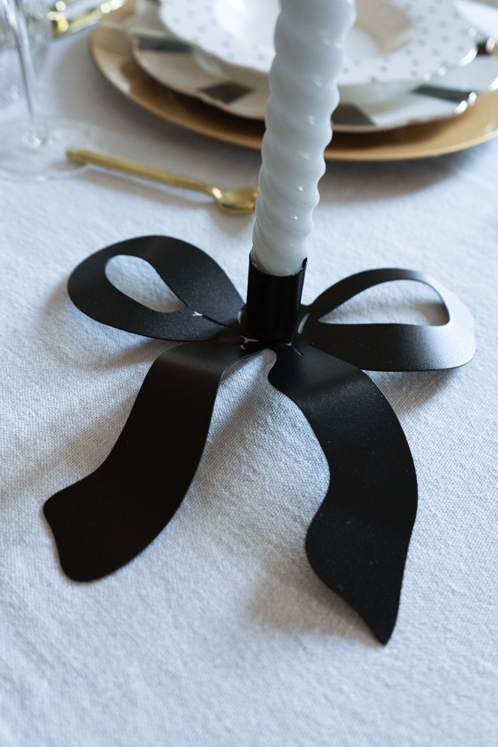 Detalle Portavelas Diseño Lazo De Hierro Cristina Oria 