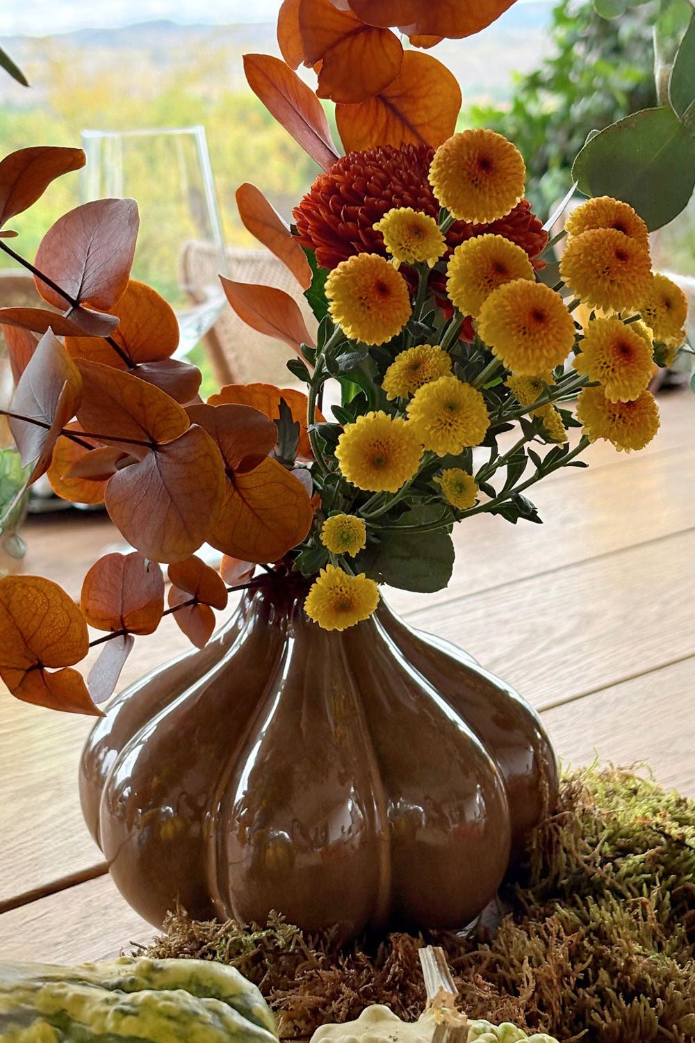 Detalle Jarrón Artesanal Aurelia Marrón Esmaltado Oval Cristina Oria 