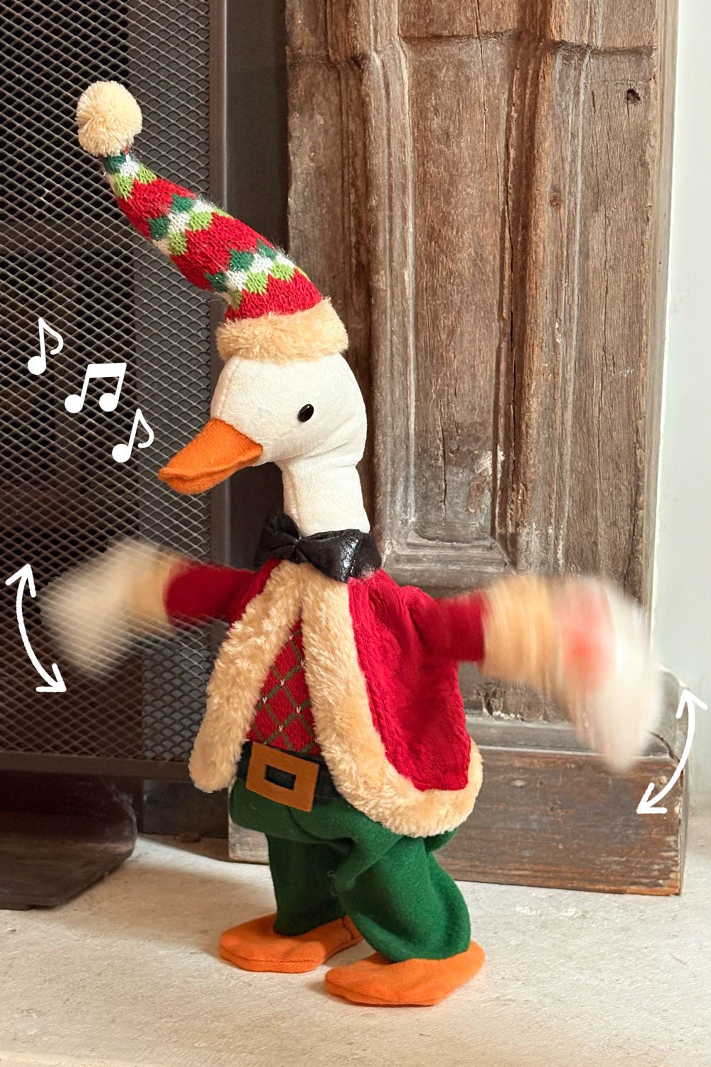 Detalle Movimiento Pato Musical Navideño Con Movimiento Cristina Oria