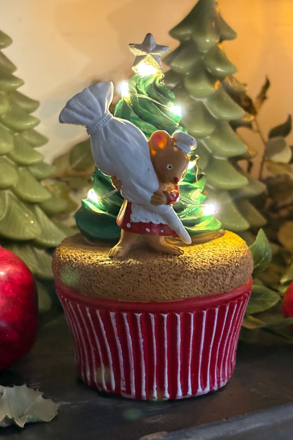Detalle Cupcake Navidad De Resina Con Luz LED Modelo 2 Cristina Oria