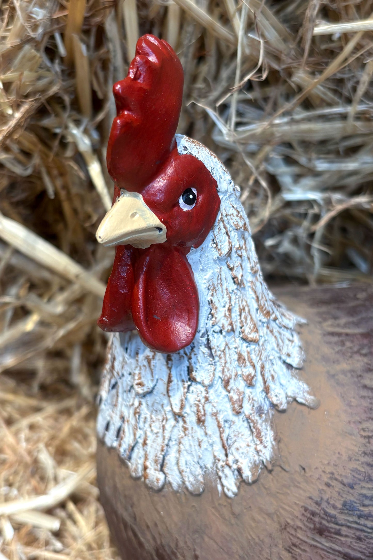Detalles Figura Decorativa Gallina Marrón Cristina Oria