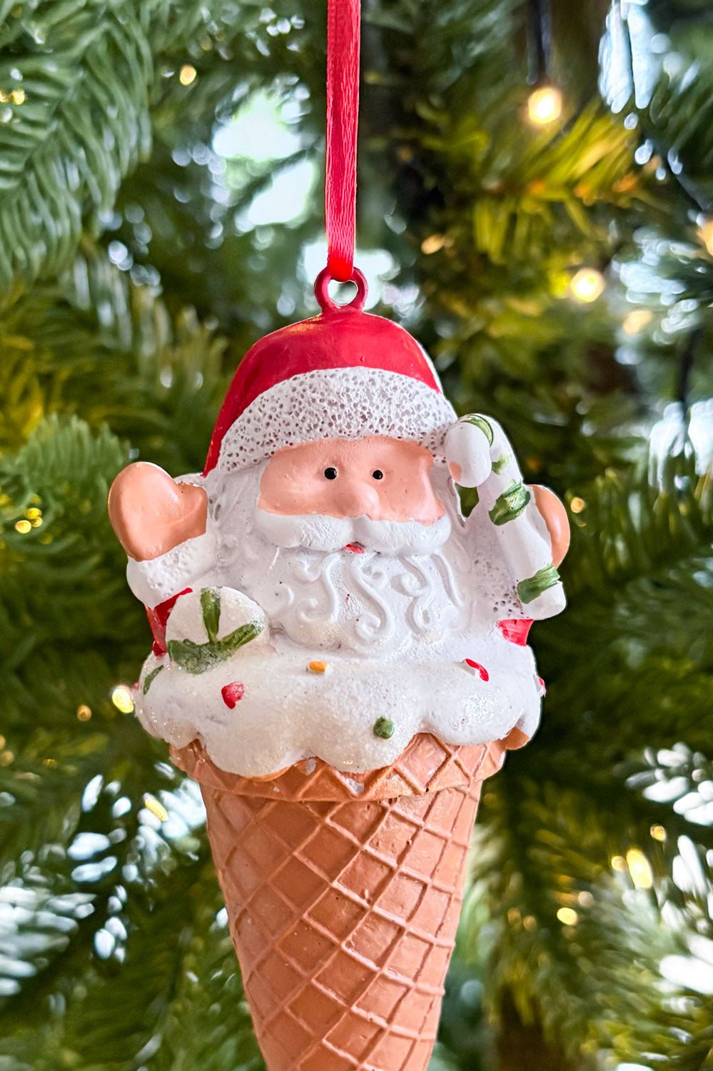 Detalle Adorno Con Diseño De Helado Papá Noel Cristina Oria 