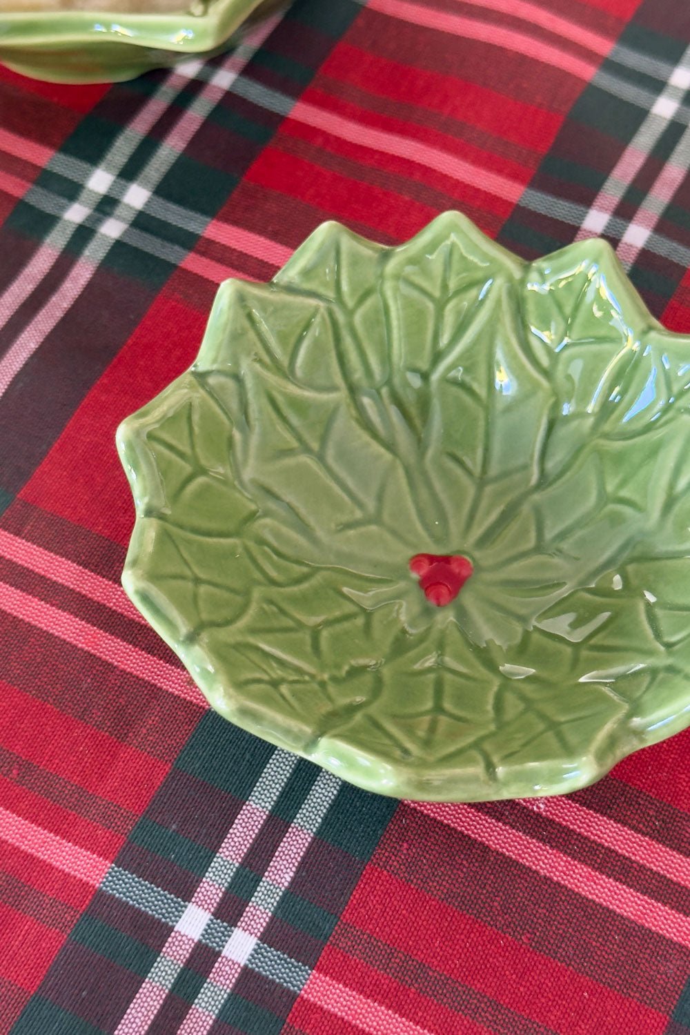 Detalle Cuenco Diseño Acebo 10 Cm Cristina Oria 