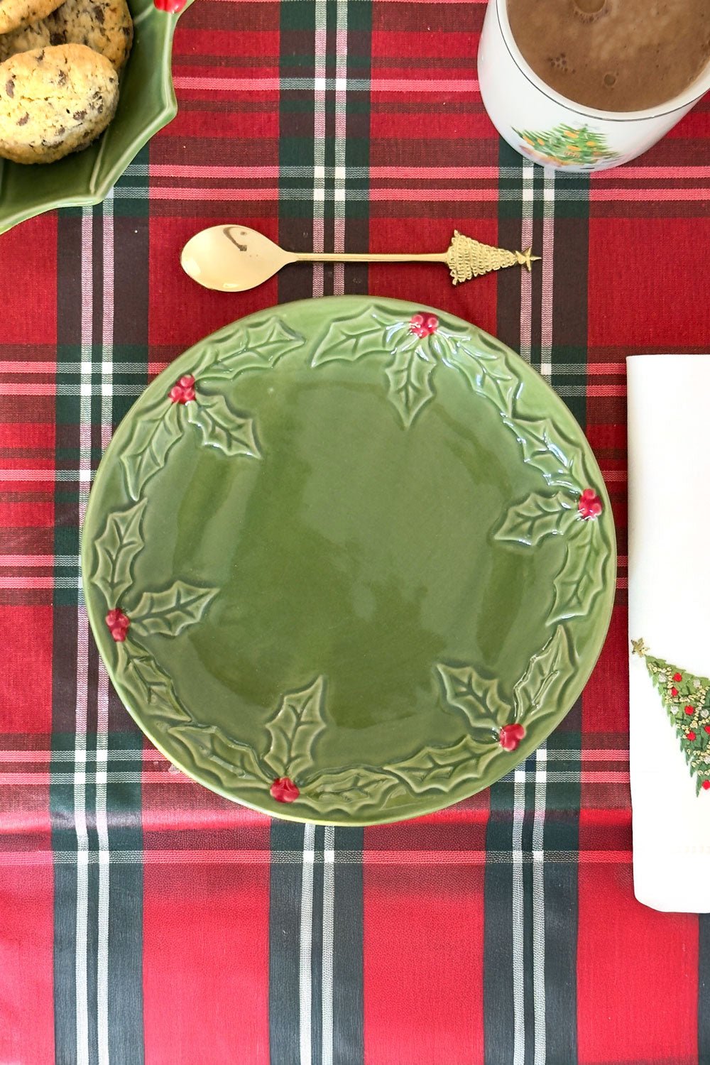 Detalle Mesa Plato De Postre Diseño Acebo Cristina Oria