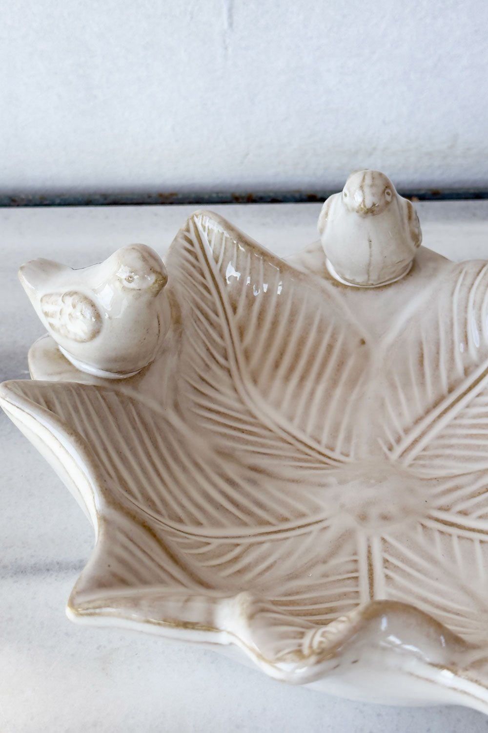 Detalles Cuenco Decorativo Blanco Flor Irregular Con Pájaros Cristina Oria