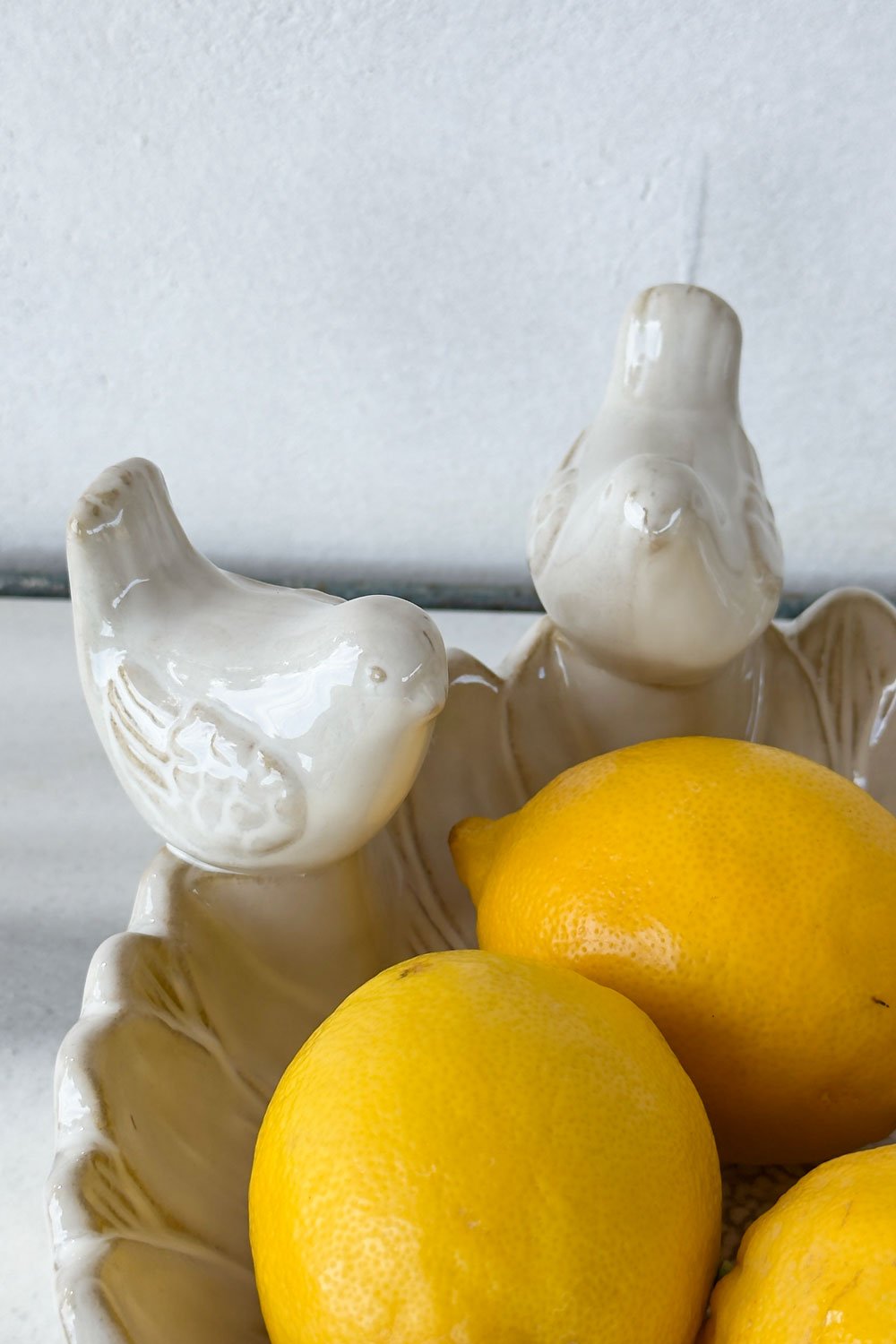 Cuenco Decorativo Blanco Flor Con Pájaros Y Limones Cristina Oria