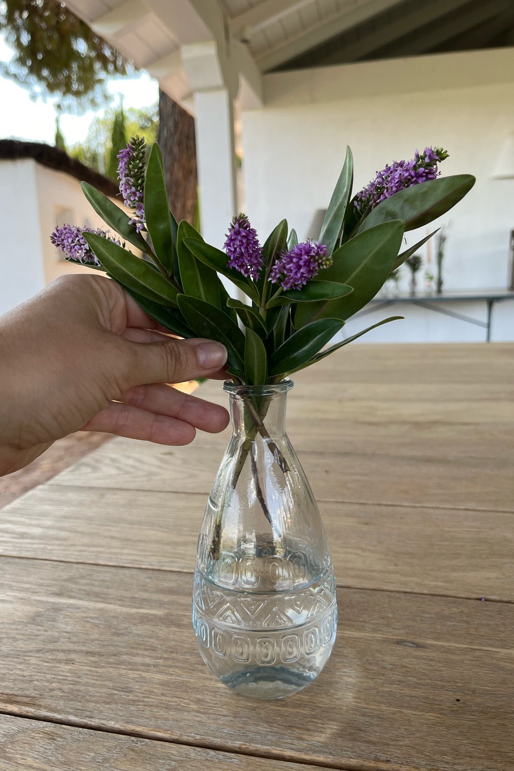 Florero De Cristal Con Diseño Roma Transparente Detalle Triángulo