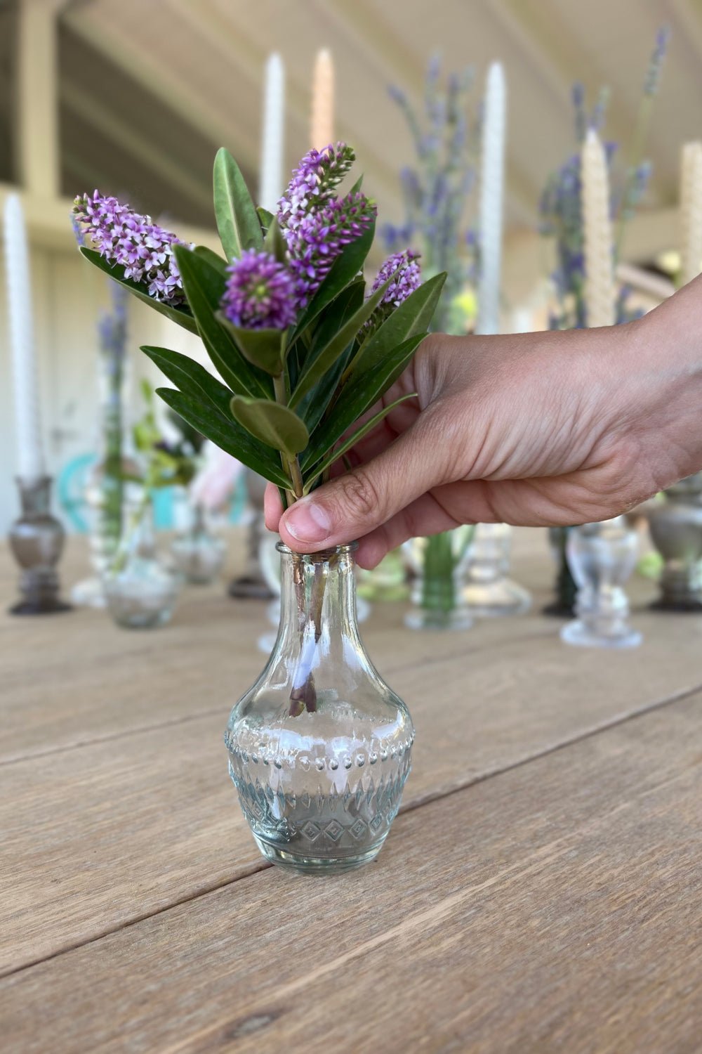 Florero De Cristal Con Diseño Milán Transparente con Flores