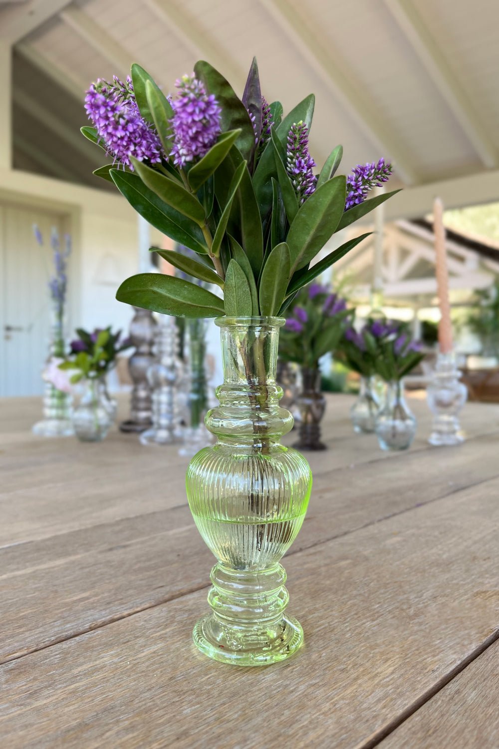 Florero De Cristal Con Diseño Venecia Verde Claro Grande Tallado