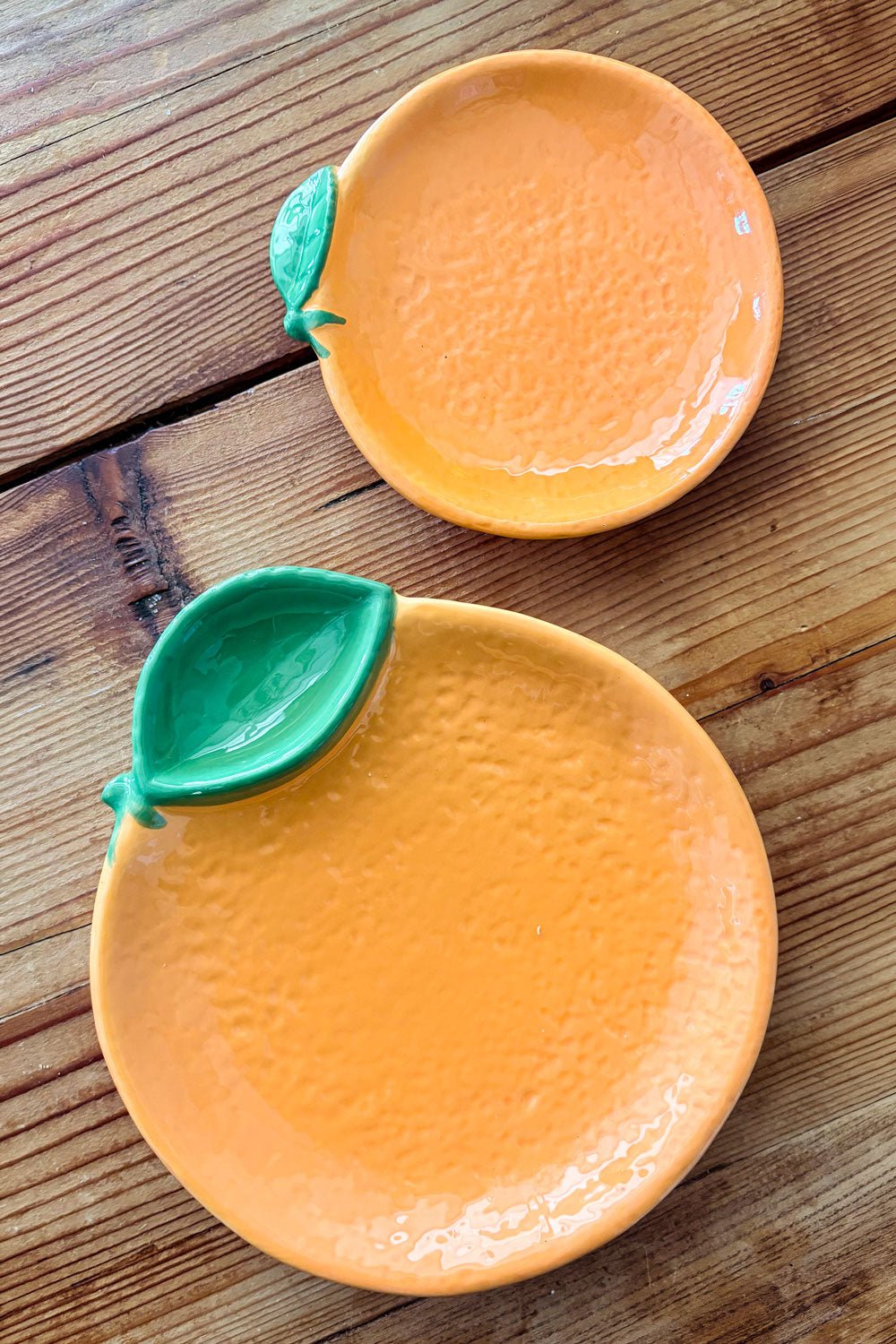 Detalles Plato De Cerámica Diseño Naranja Cristina Oria