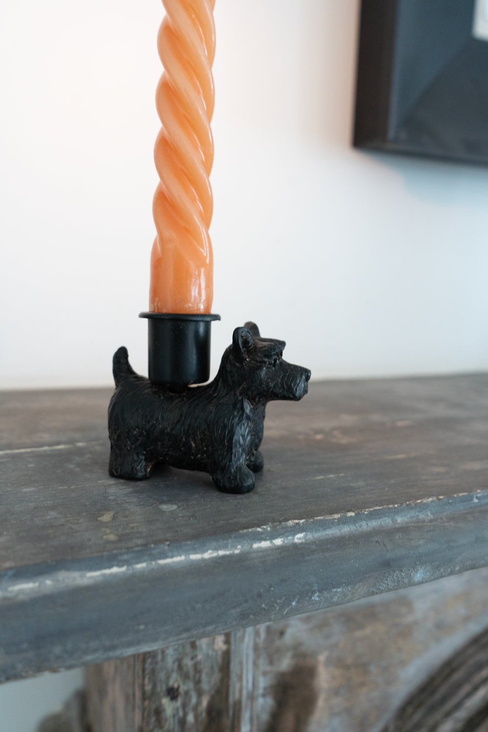 Porta-velas preto com desenho Terrier