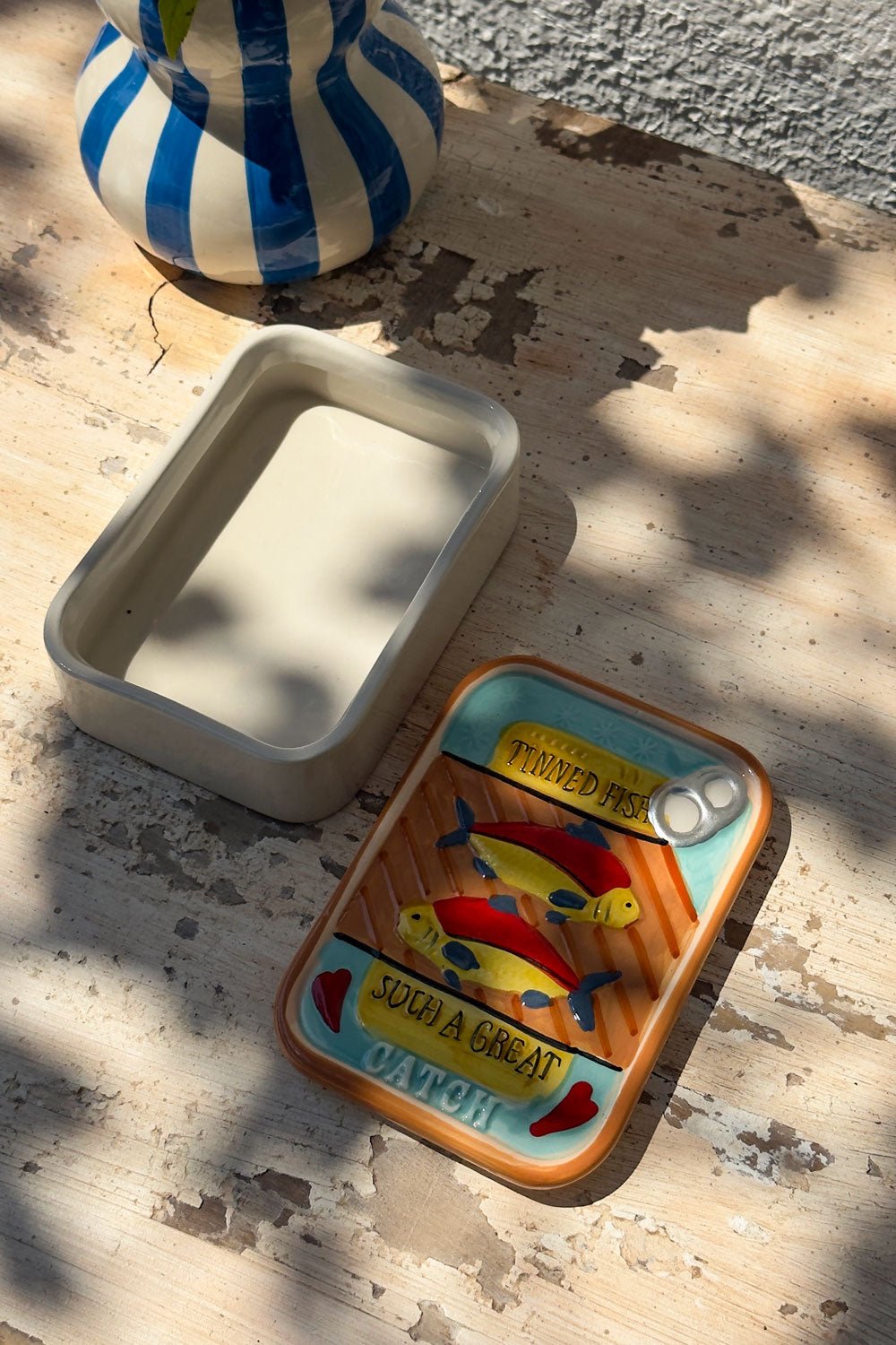 Abierto Recipiente Con Tapa Diseño Lata De Sardinas Cristina Oria