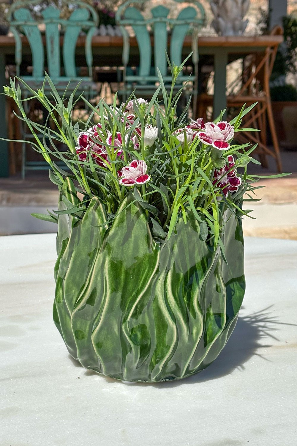 Große Vase mit grünem Blätterdesign | Dekoration