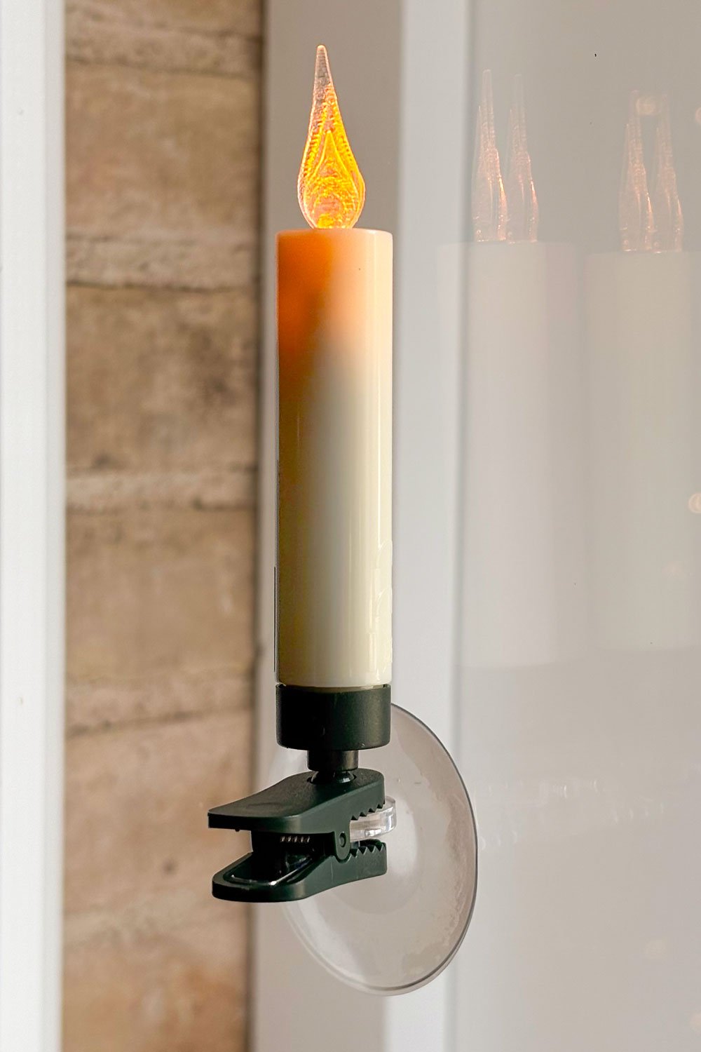 Detalle Ventosa Diez Velas LED Multiusos Cristina Oria 