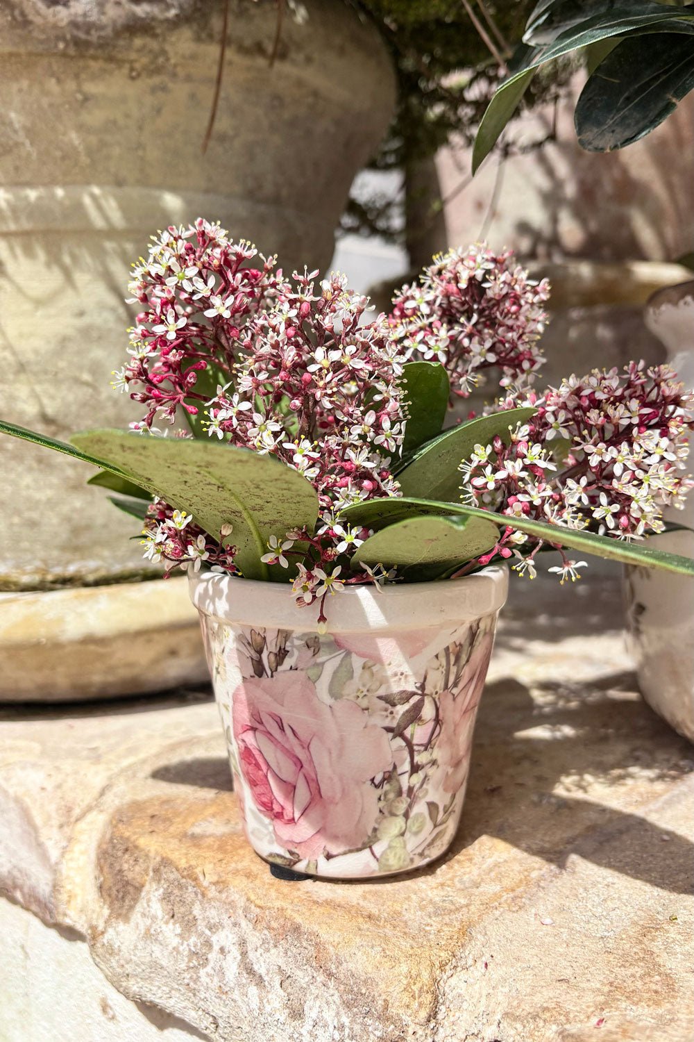 Jarrón Con Diseño De Rosas Cristina Oria 