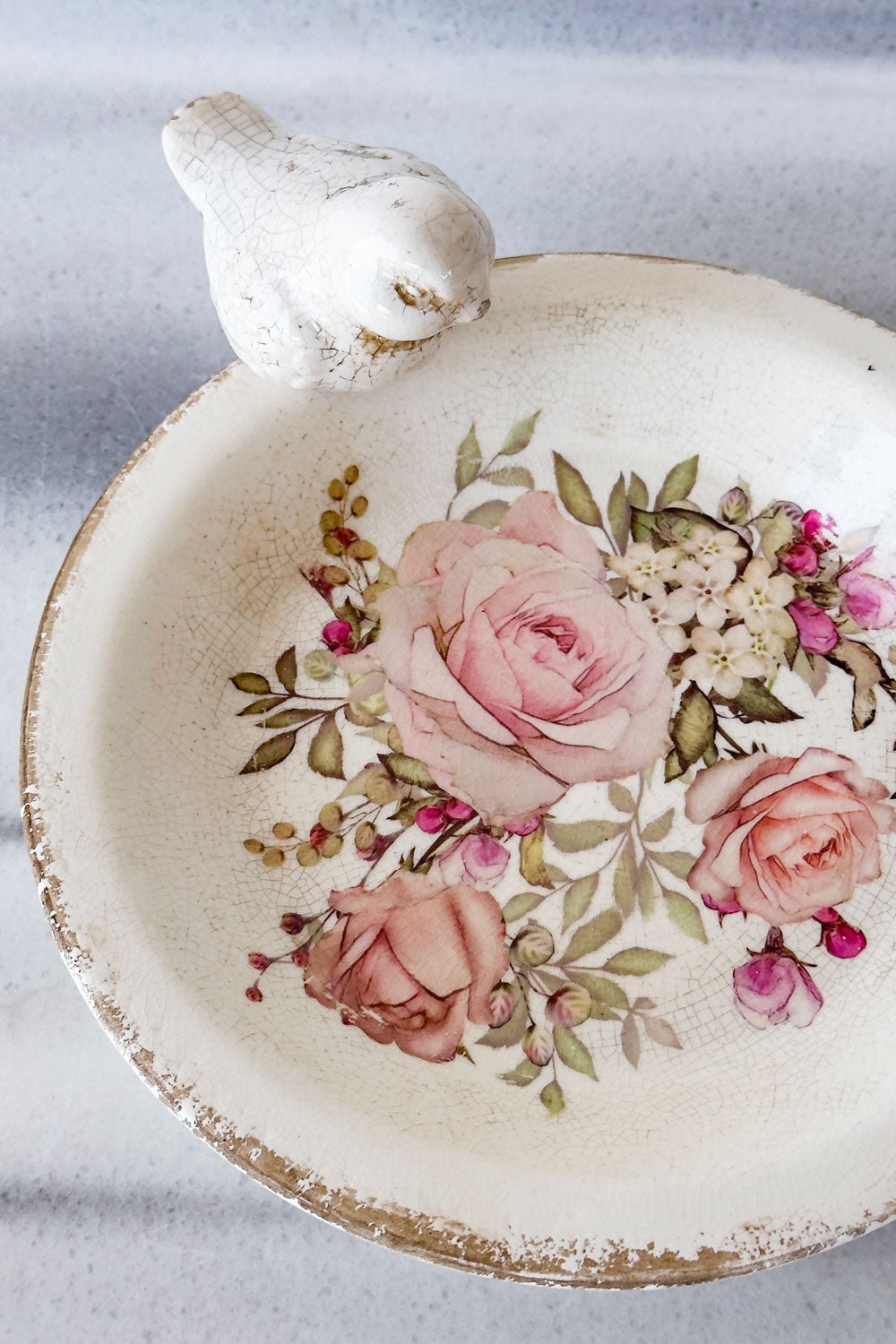 Detalle Flor Bandeja Decorativa Diseño Rosas Con Pájaro Cristina Oria 