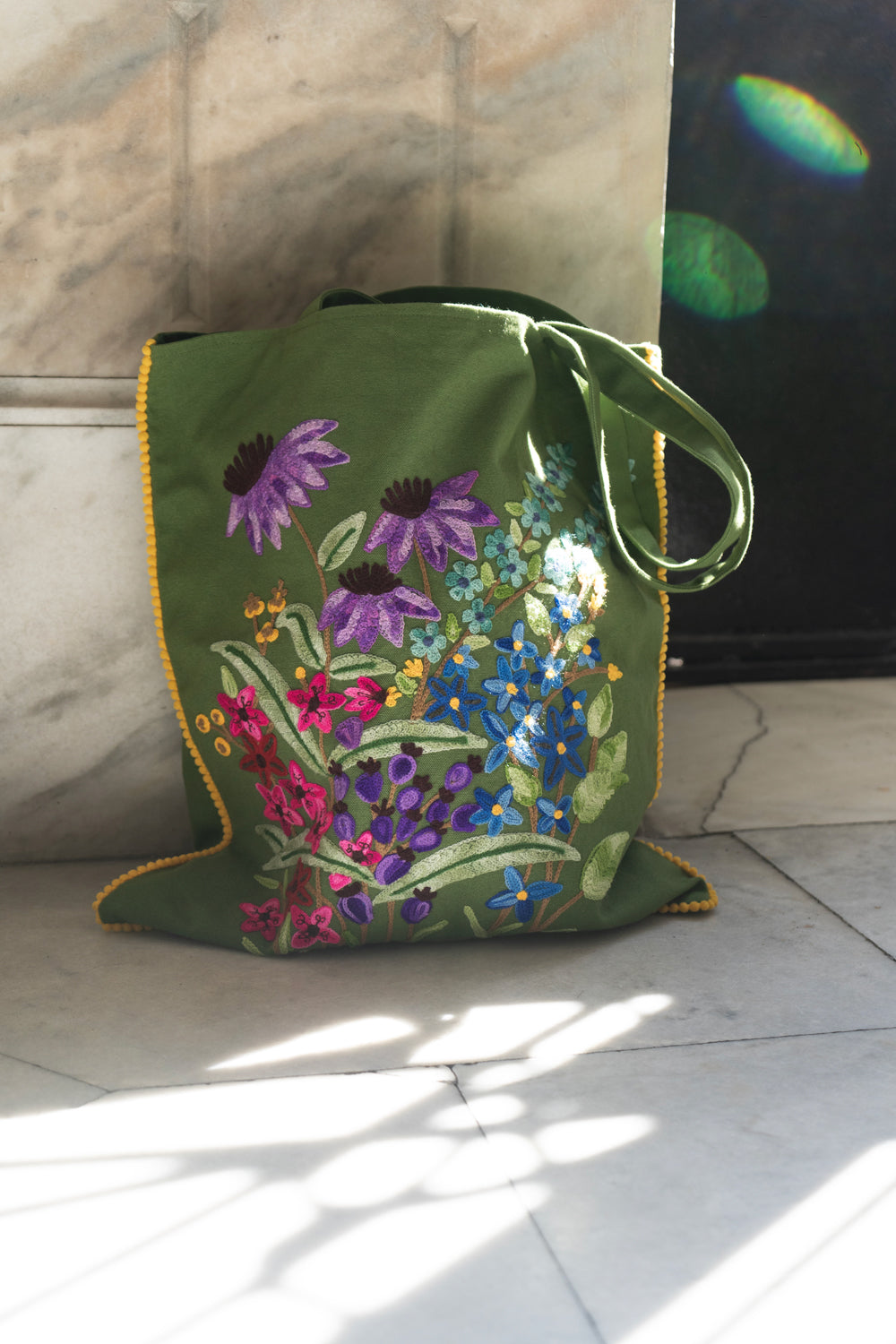 Sac en coton vert à motif floral