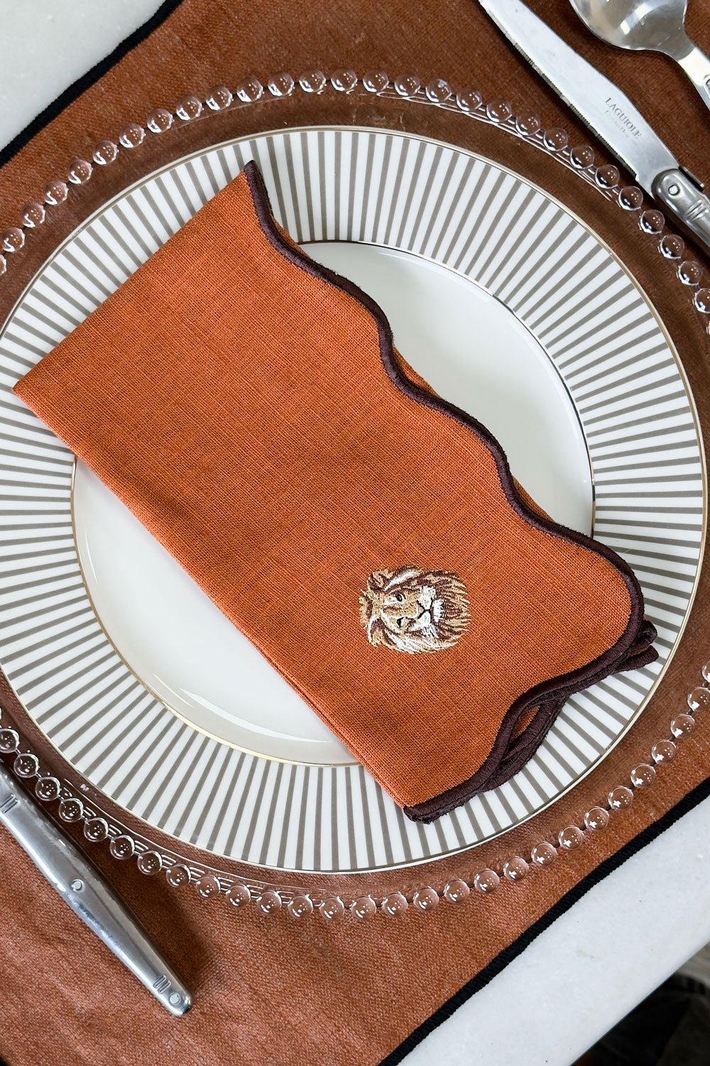 Detalle Tigre Set De 4 Servilletas Bordadas Animales De La Selva Cristina Oria 
