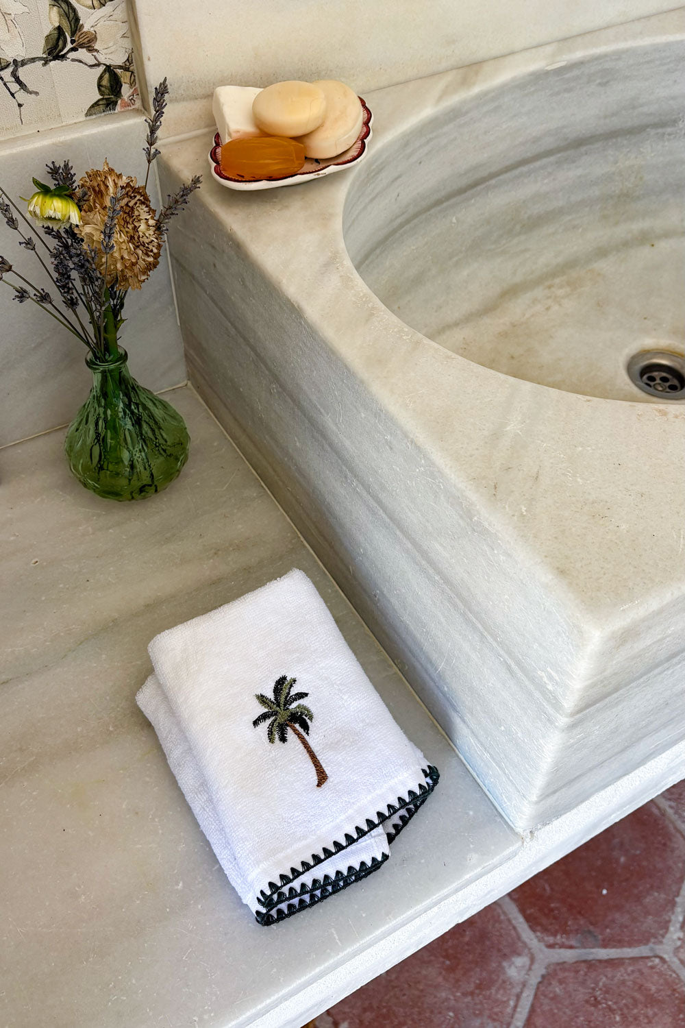 Lavabo Toalla De Algodón Blanca Con Palmera Cristina Oria