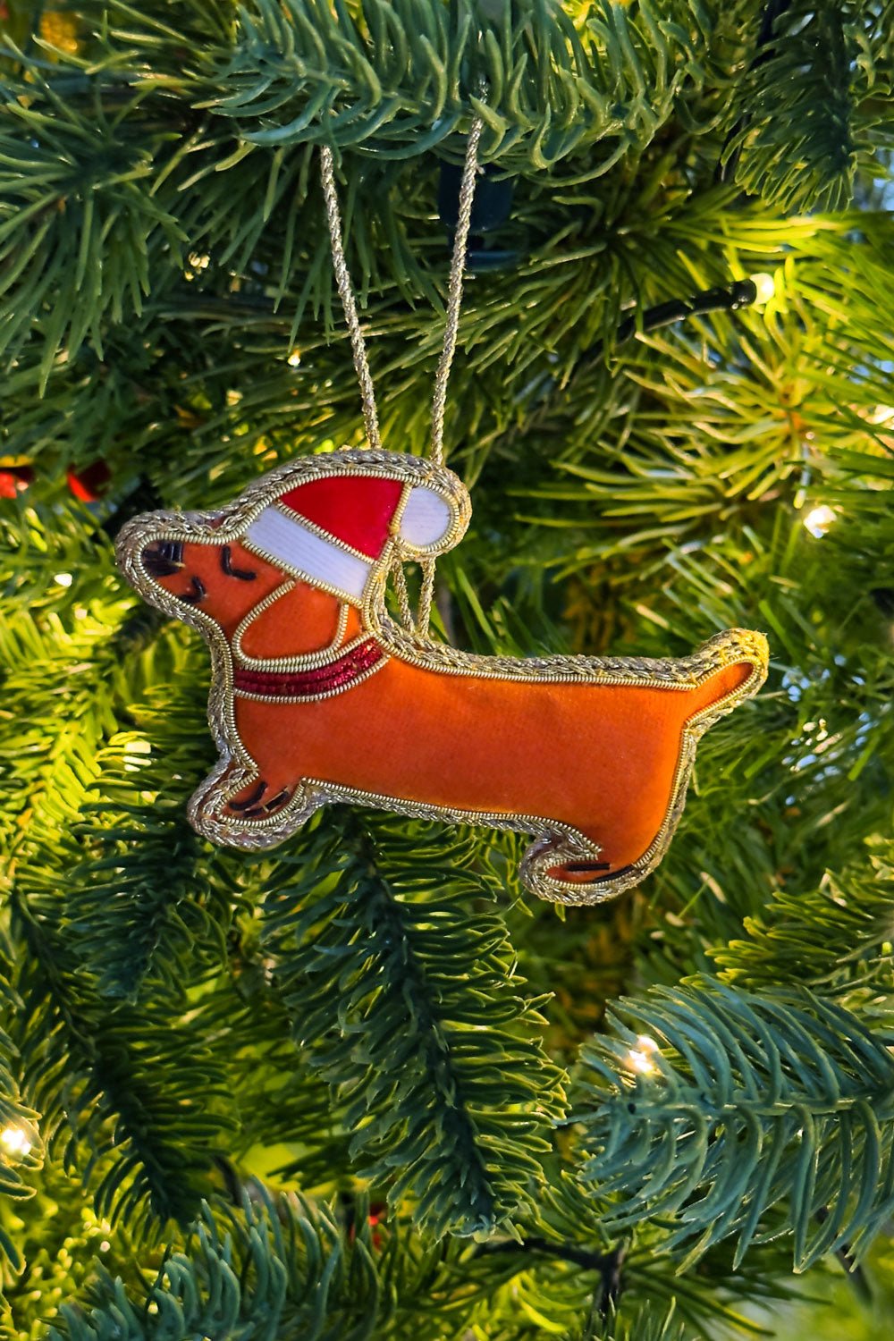 Adorno Perro De Terciopelo Bordado Cristina Oria 