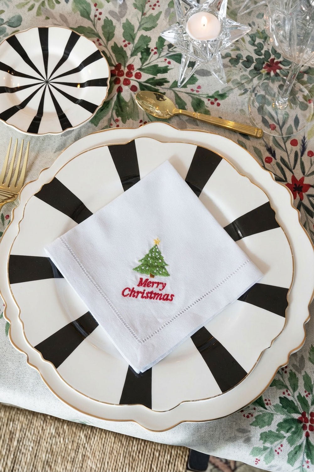 Guardanapo em algodão com detalhe de bainha aberta, estampado natalício