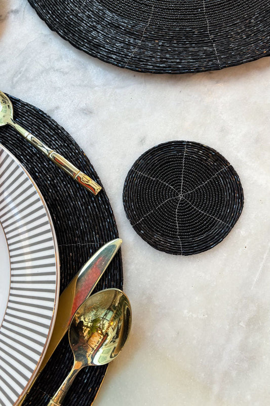 Posavasos Negro Bordado Con Cuentas Cristina Oria 