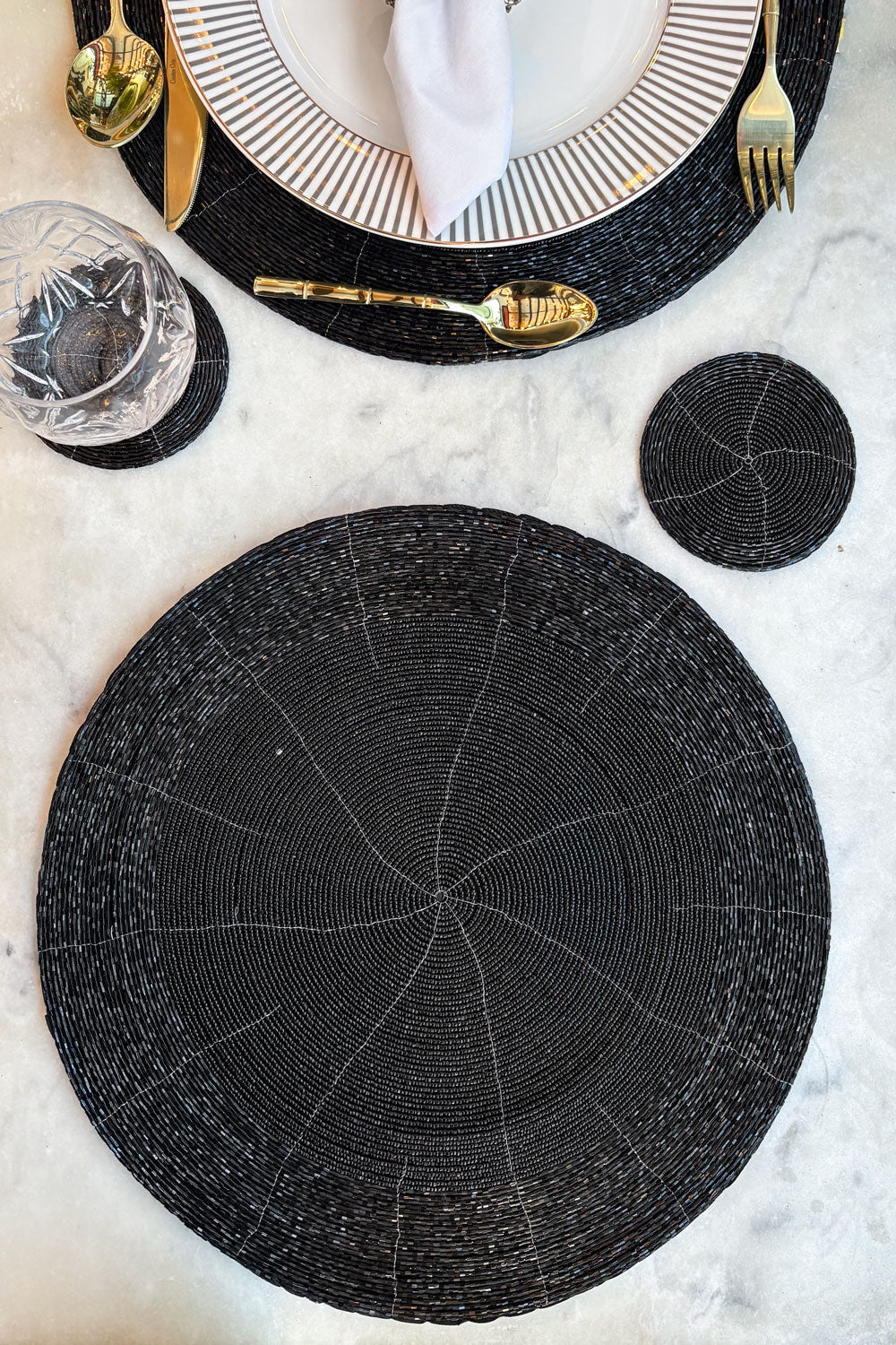 Individual Negro Bordado Con Cuentas Cristina Oria 