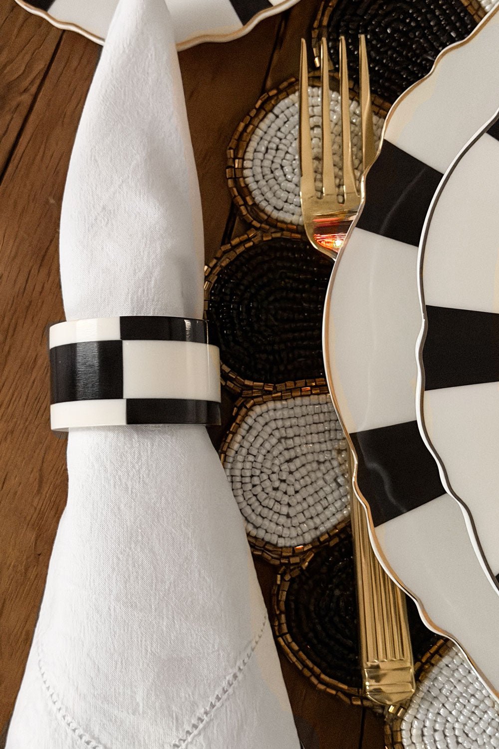 Servilletero De Resina Abstracto Blanco Y Negro