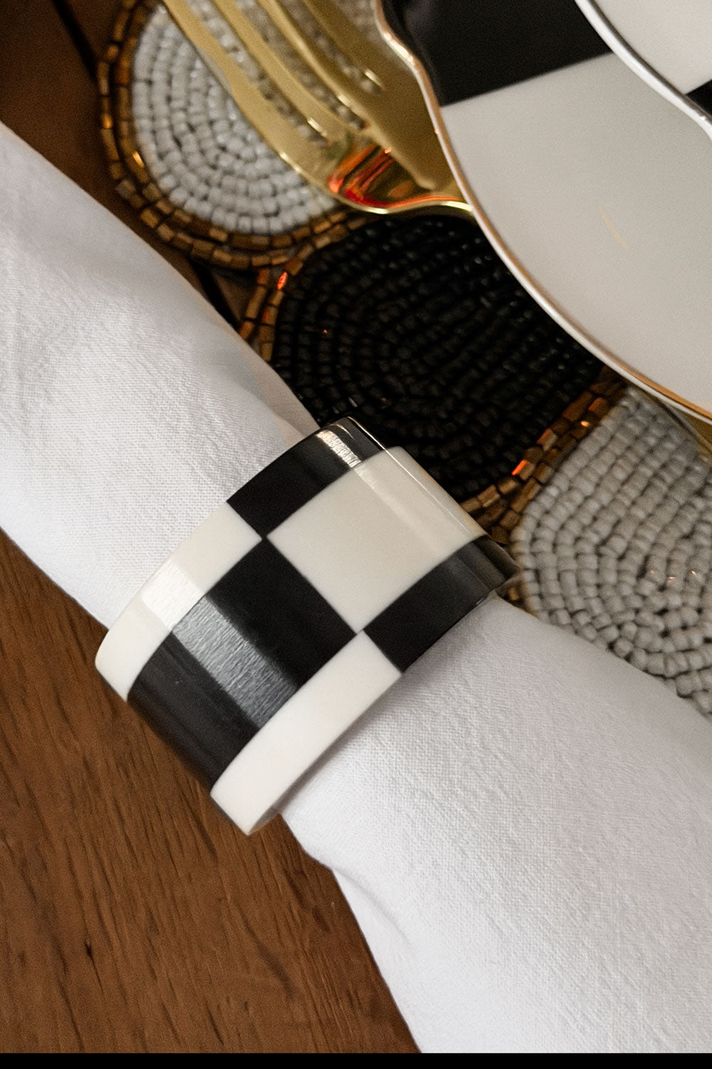 Servilletero De Resina Abstracto Blanco Y Negro