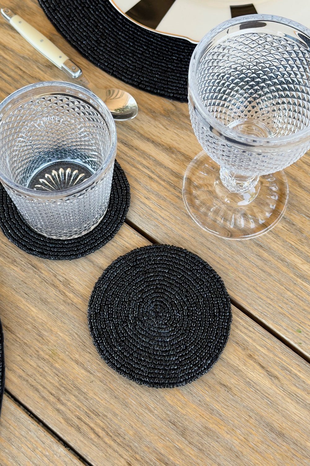 Detalles Set 6 Posavasos Espiral Negro Con Cuentas Cristina Oria