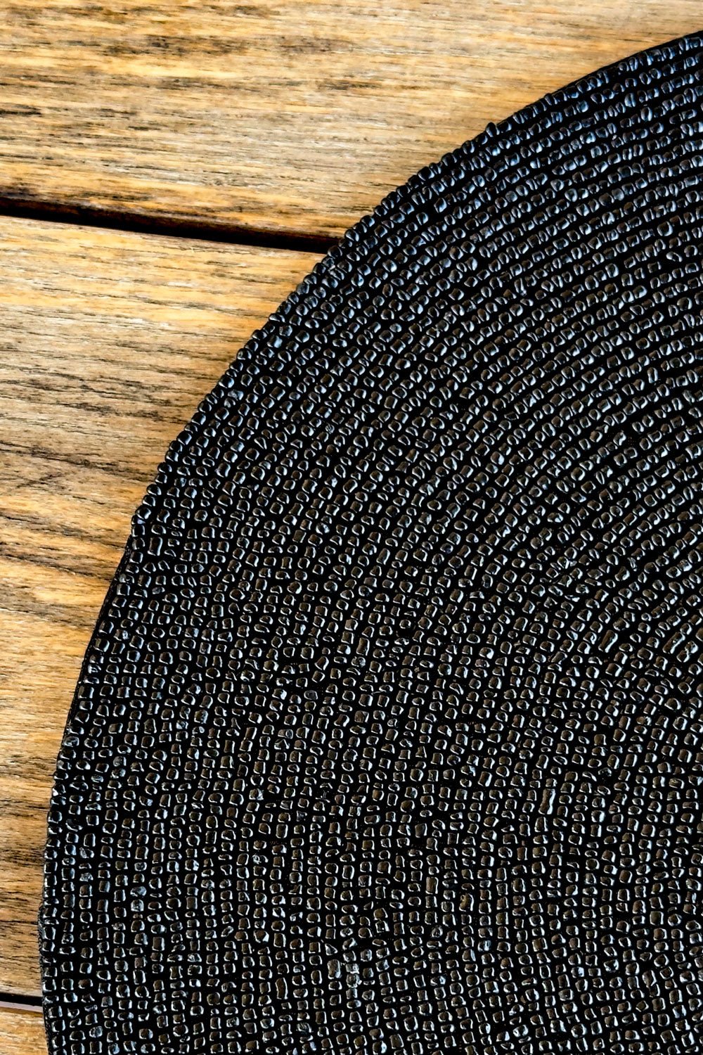 Detalles Individual Espiral Negro Bordado Con Cuentas Cristina Oria