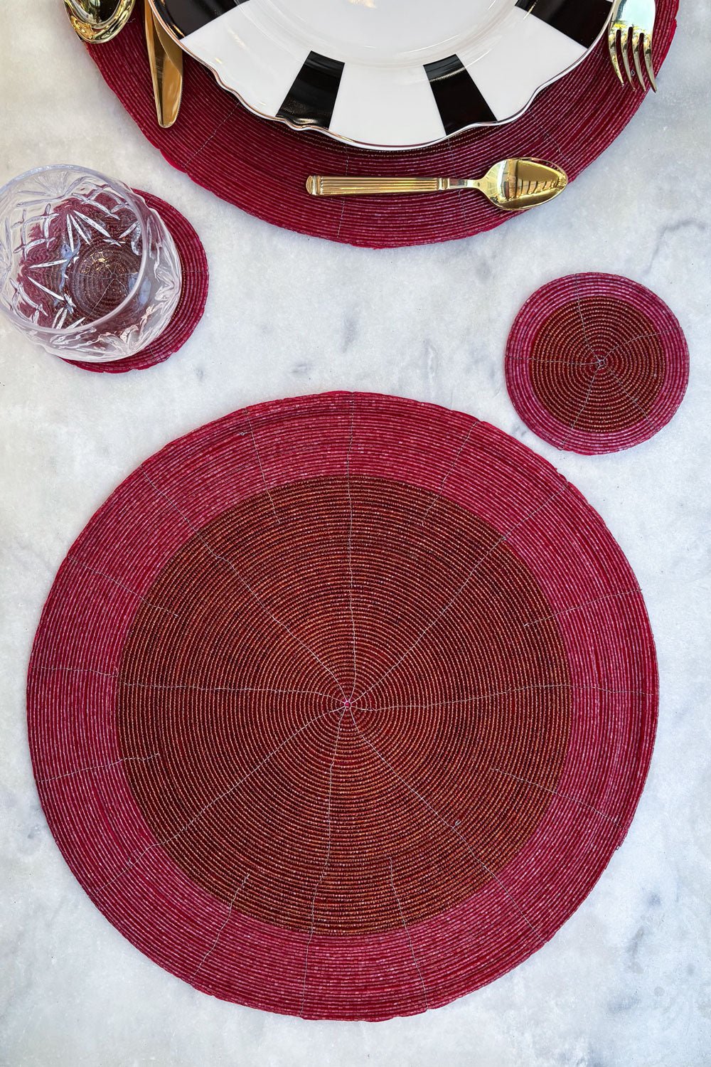 Individual Rojo Bordado Con Cuentas Cristina Oria 